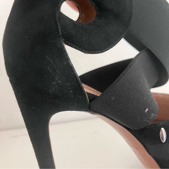 Black Alaia Paris Heels - Picture 13 of 14